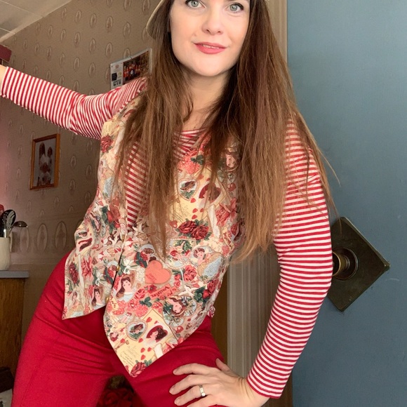 Vintage Victorian Valentines vest novelty print - Picture 3 of 3